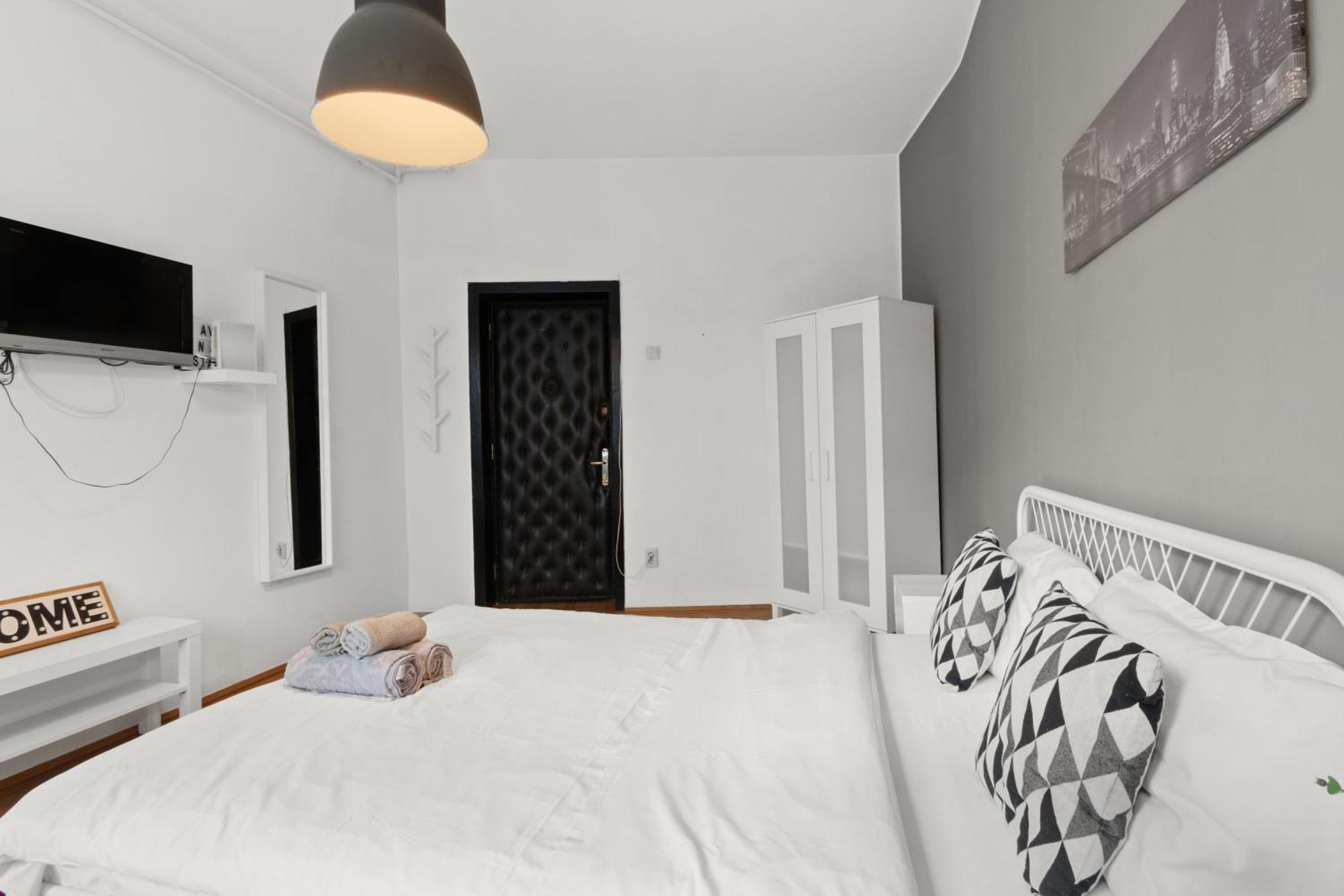 Old Town Studio 23B Apartamento Bucareste Exterior foto